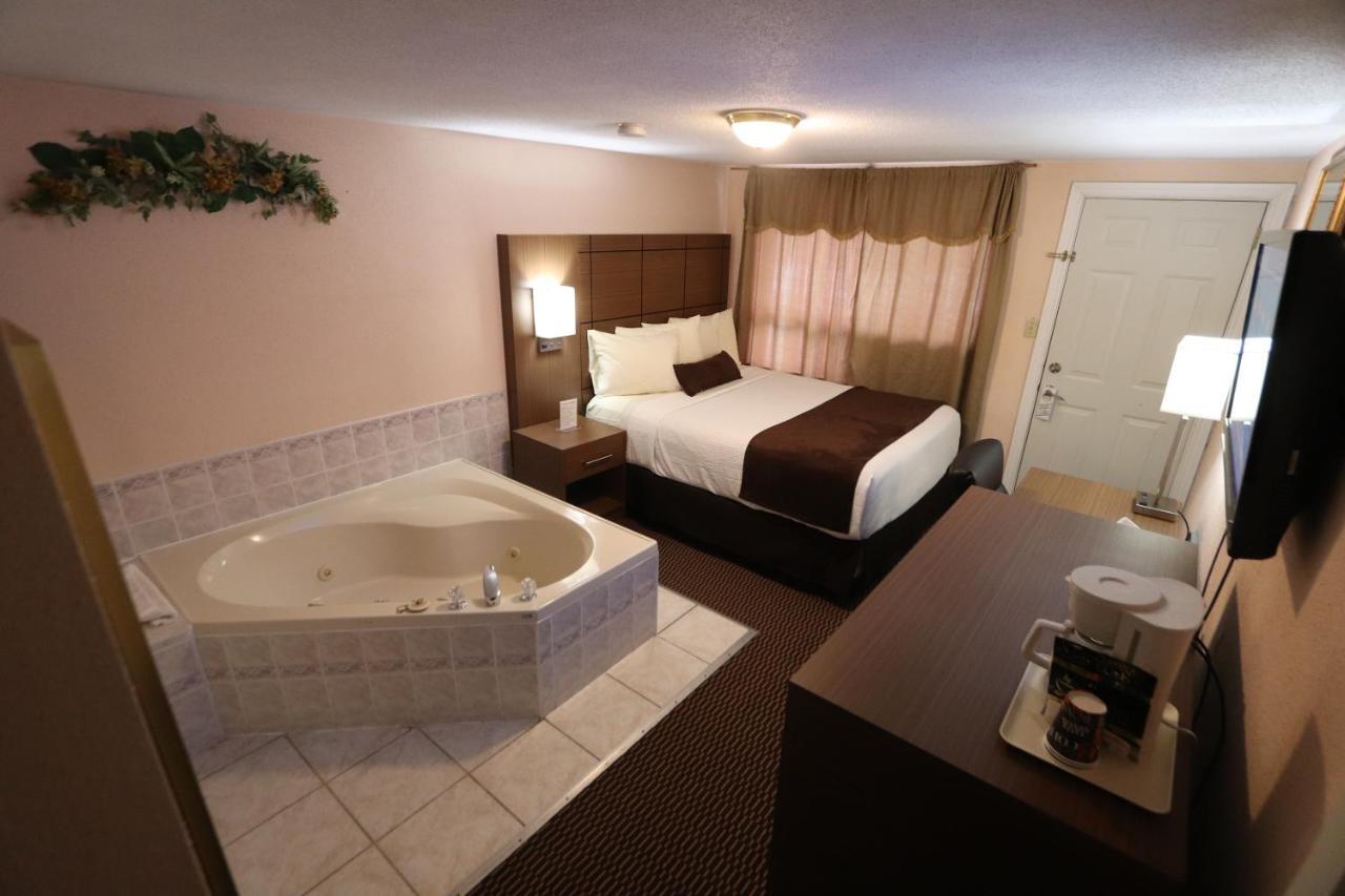 Campbellford River Inn المظهر الخارجي الصورة